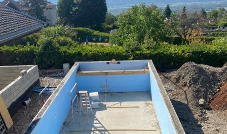 Construction d'une piscine maçonnée sur mesure à Saint Ismier