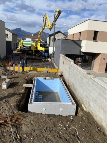 Construction d'une piscine maçonnée sur mesure 4.50mx2.25m à Echirolles