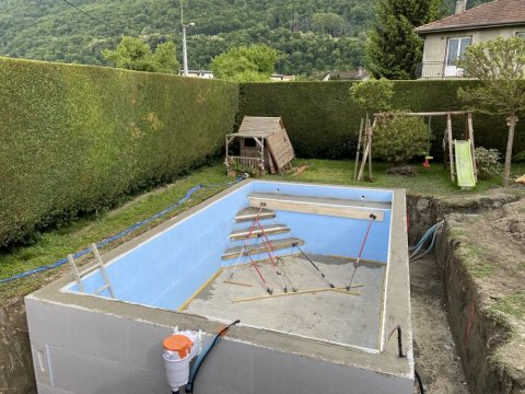 Construction d'une piscine sur mesure au Versoud
