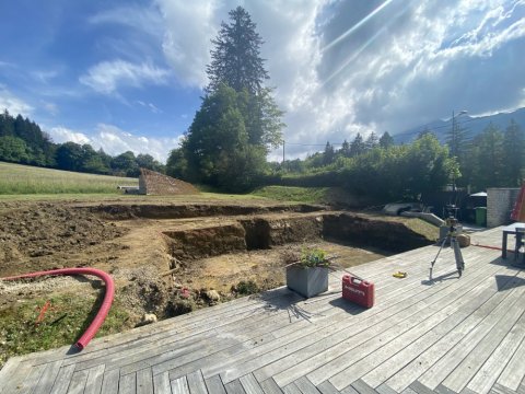 Terrassement pour la construction d'une piscine de 8.75m x 4m à Monestier-de-Clermont dans le Trièves
