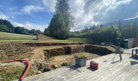 Terrassement pour la construction d'une piscine de 8.75m x 4m à Monestier-de-Clermont dans le Trièves