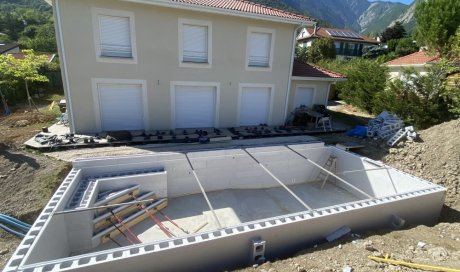 Construction d'une piscine de 10mx4m à Saint Ismier près de Grenoble