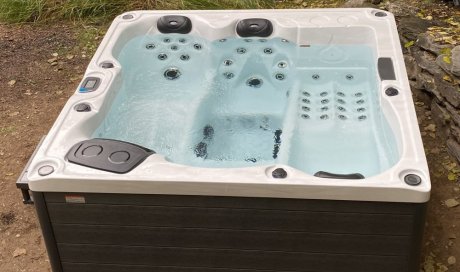 Spa 4 places à Bourg d'Oisans