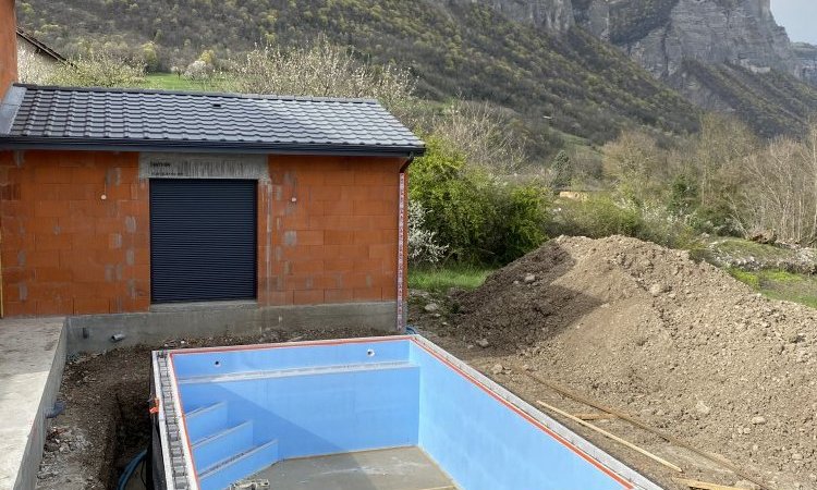 Construction d'une piscine maçonnée sur mesure 6mx3.50m à Bernin