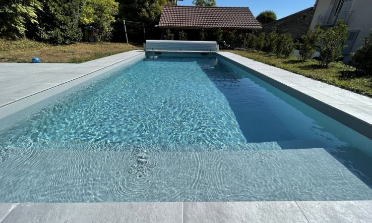 Rénovation d'une piscine à Biviers