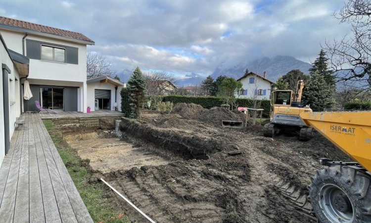 Construction d'une piscine maçonnée sur mesure 11m x 3m à Sassenage