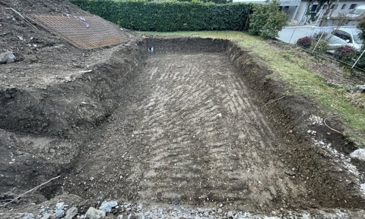 Construction d'une piscine maçonnée sur mesure à Corenc 8m x 4m