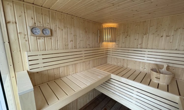 SAUNA HARVIA 4-5 PERSONNES À SASSENAGE EN EXTÉRIEUR