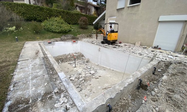 Rénovation d’une piscine 9m x 4.50m à Corenc