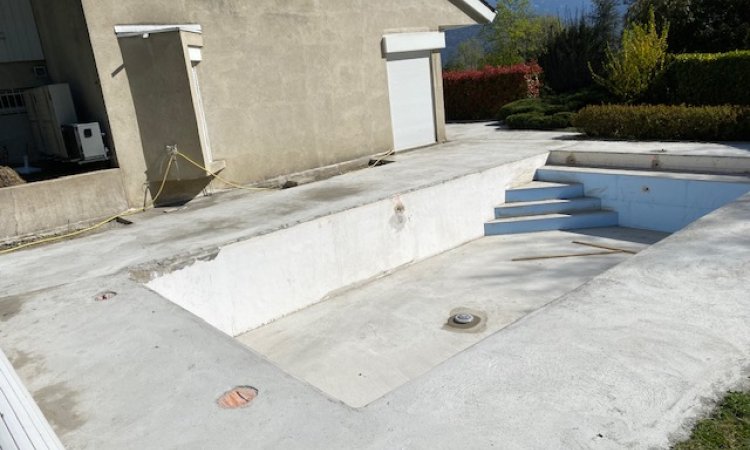 Rénovation d’une piscine 9m x 4.50m à Corenc