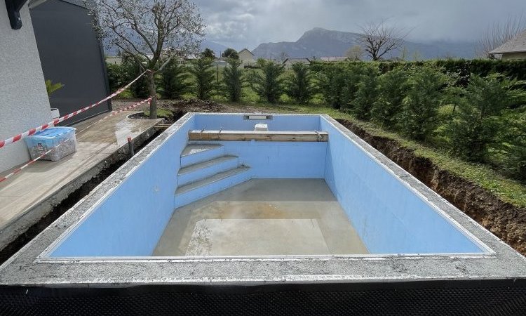 Construction d'une piscine miroir 6m x 3.50m à Moirans